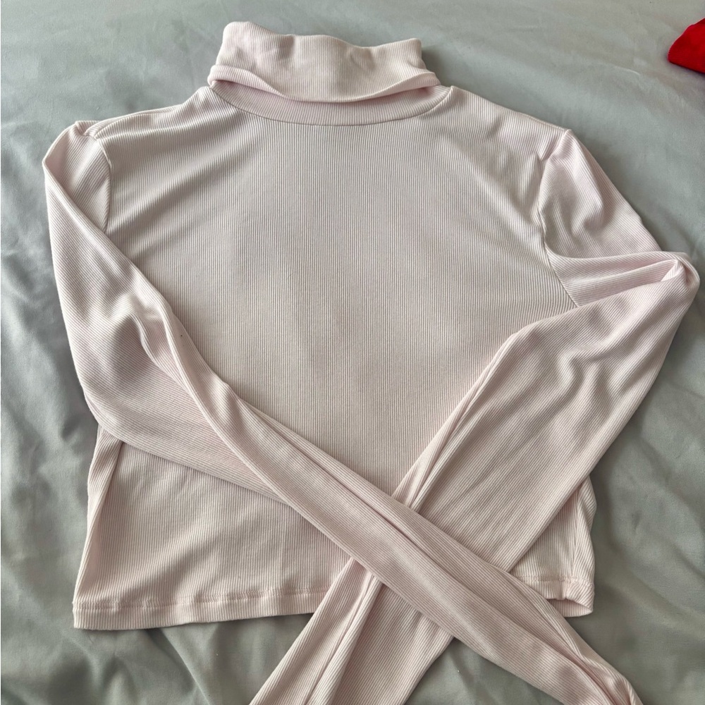 Aritzia Light Pink Long Sleeve Top